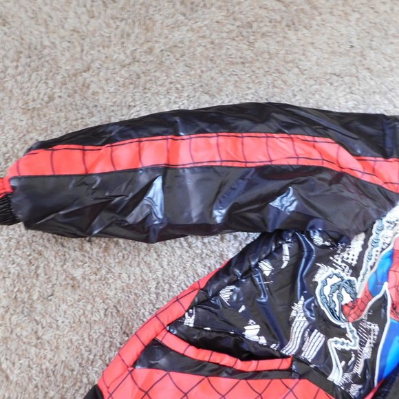 DISNEY STORE SPIDERMAN JACKET - Picture 4 of 12